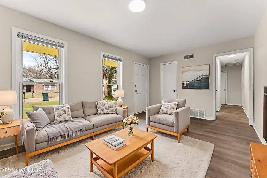 8193 Cedarbrook Drive, Southaven, MS 38671 - Image #3