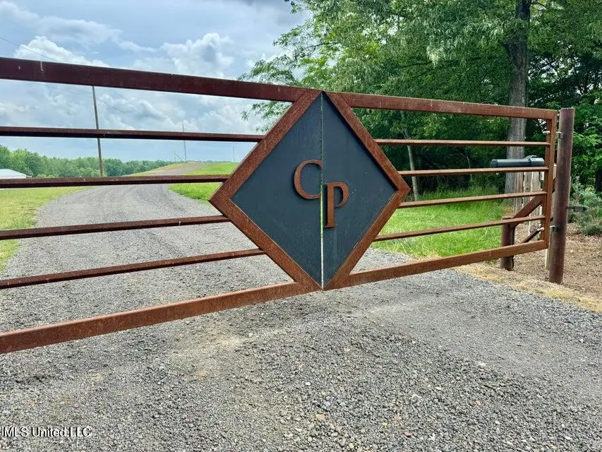 1 Sandy Lane, Flora, MS 39071 - Image #2