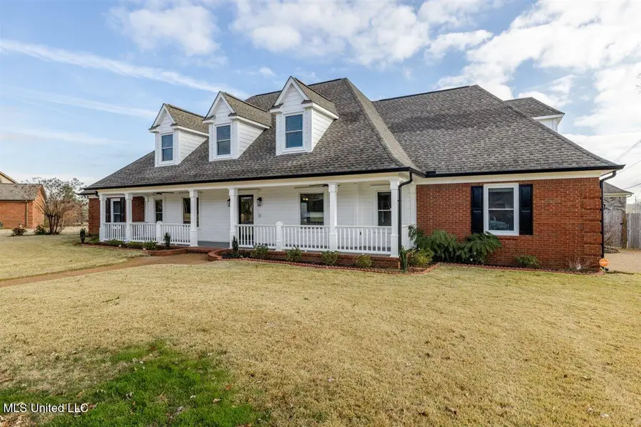 990 Eagle Ridge Cove, Hernando, MS 38632 - Image #2