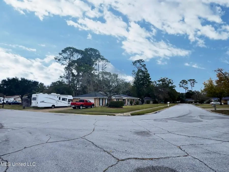1400 Sussex Drive, Ocean Springs, MS 39564 - Image #2