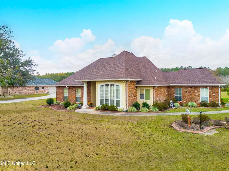 3 Laurel Grove Drive, Carriere, MS 39426 - Image #2