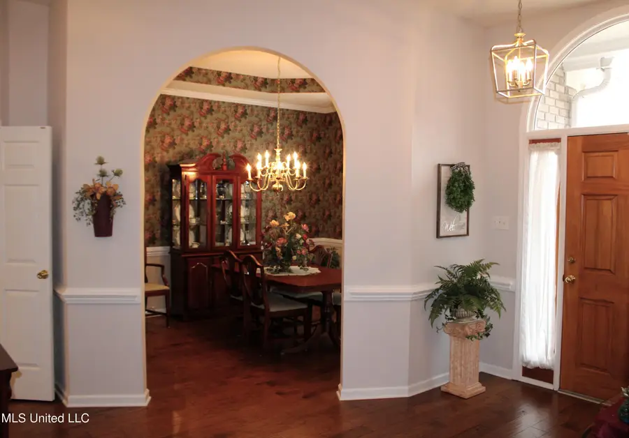 12190 Whispering Pines Drive, Olive Branch, MS 38654 - Image #3