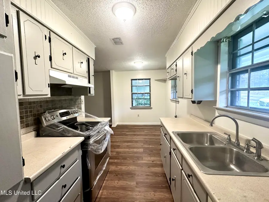 109 11th Street, McComb, MS 39648 - Image #2