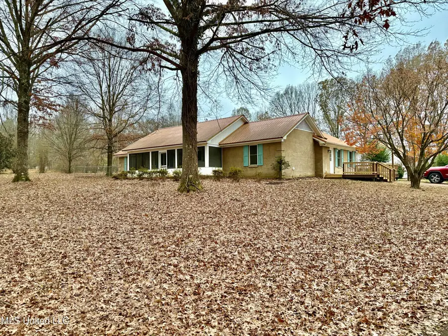 1488 Hugh Taylor Road, Senatobia, MS 38668 - Image #2