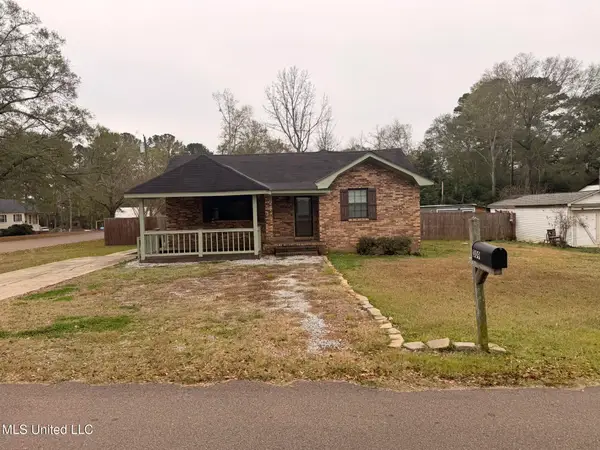 309 College Street, Carthage, MS 39051