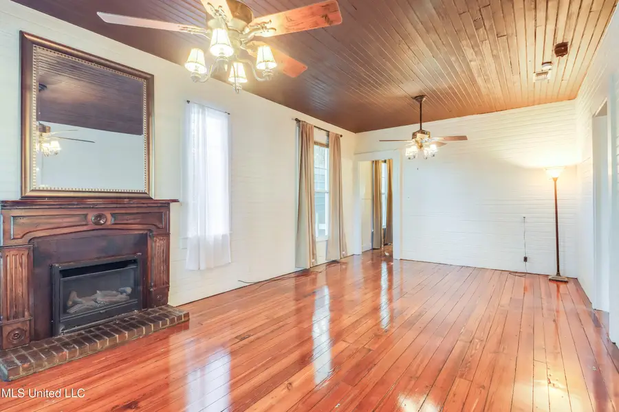 701 Commerce Street, Gulfport, MS 39507 - Image #2