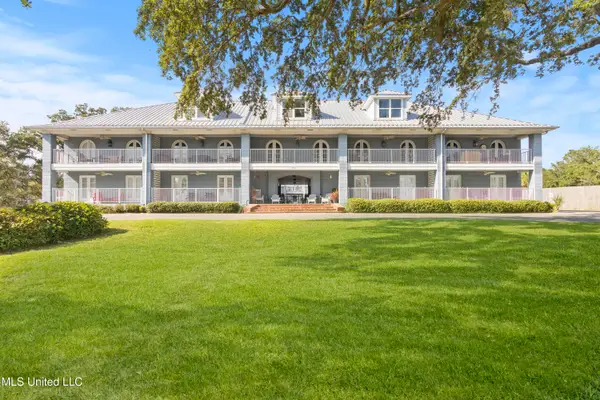 1282 Beach Boulevard, Biloxi, MS 39530