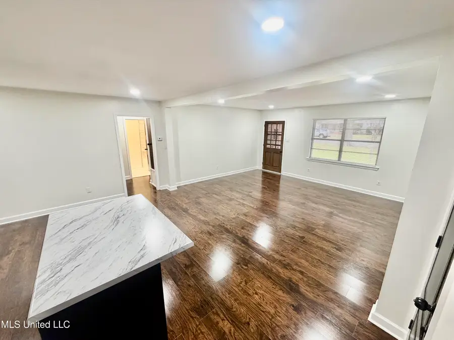 618 Catalpa Street, Clarksdale, MS 38614 - Image #2