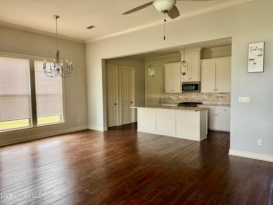 106 Riverbend Avenue, Vidalia, LA 71373 - Image #2