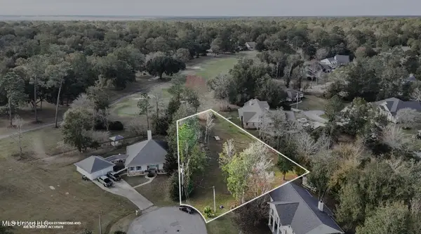 Nhn Anahola Court, Diamondhead, MS 39525