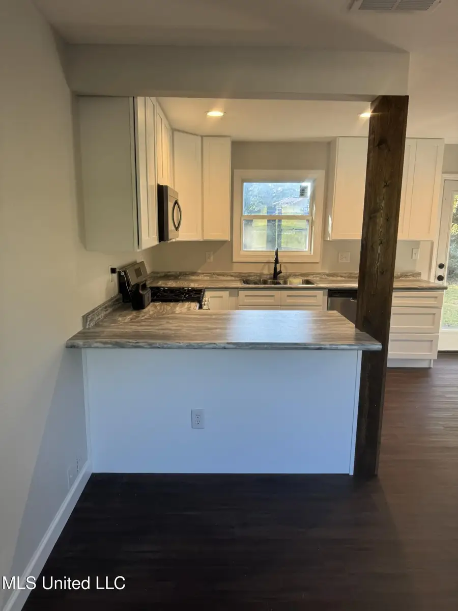 507 Dicks Street, Waveland, MS 39576 - Image #2