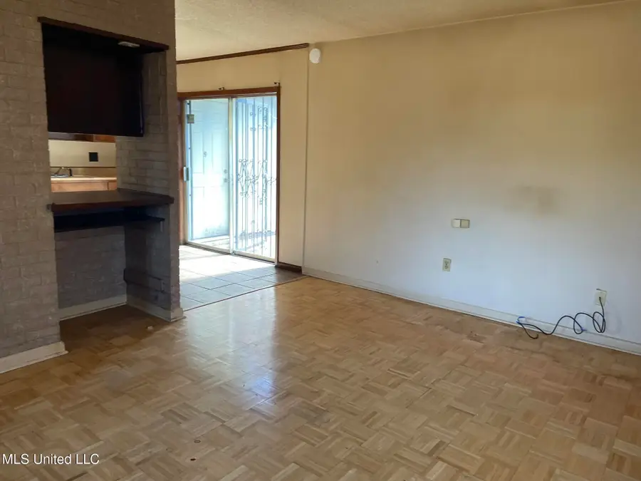 801 Shirley Drive, Gulfport, MS 39503 - Image #2