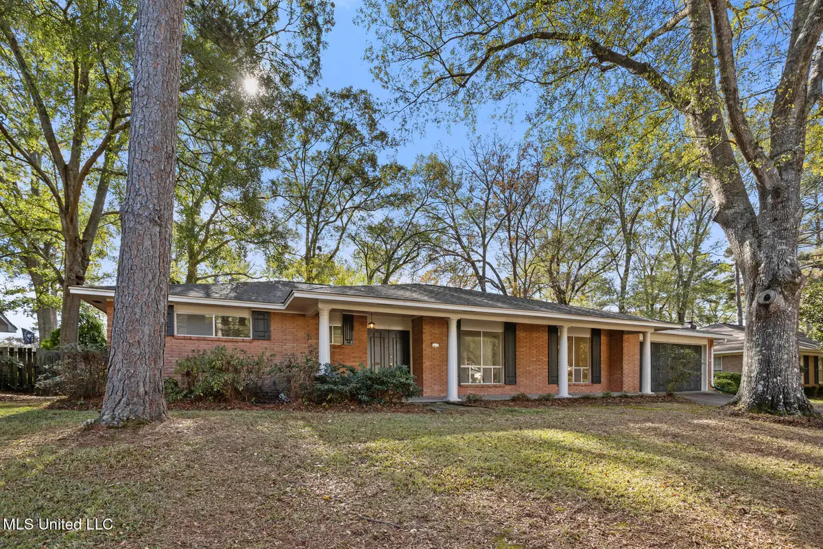 5347 Reddoch Drive, Jackson, MS 39211 - Image #1