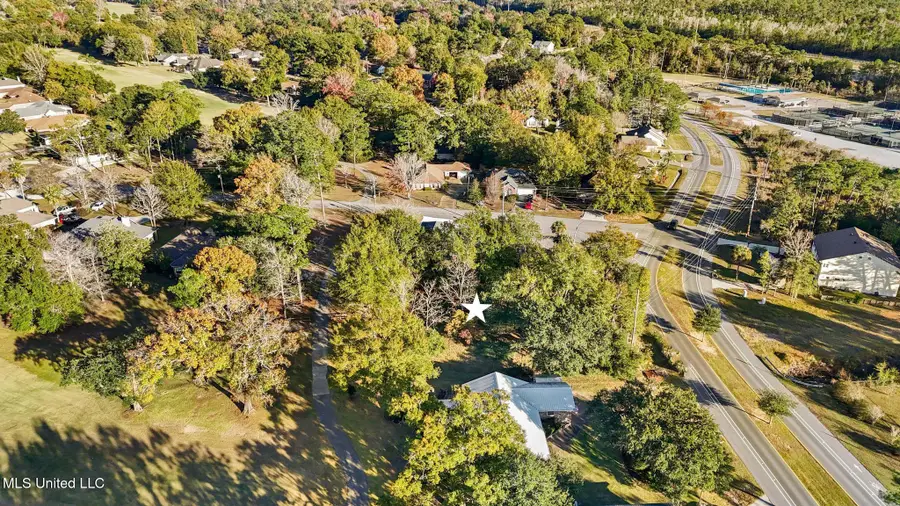 67177 E Diamondhead Drive, Diamondhead, MS 39525 - Image #3