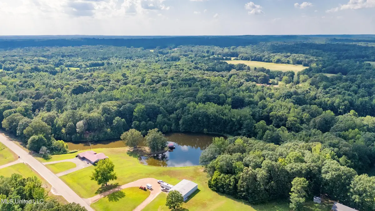 266 Highway 310, Waterford, MS 38685 - Image #1