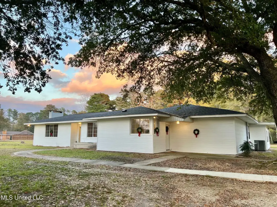 174 Victory Road, Laurel, MS 39443 - Image #2