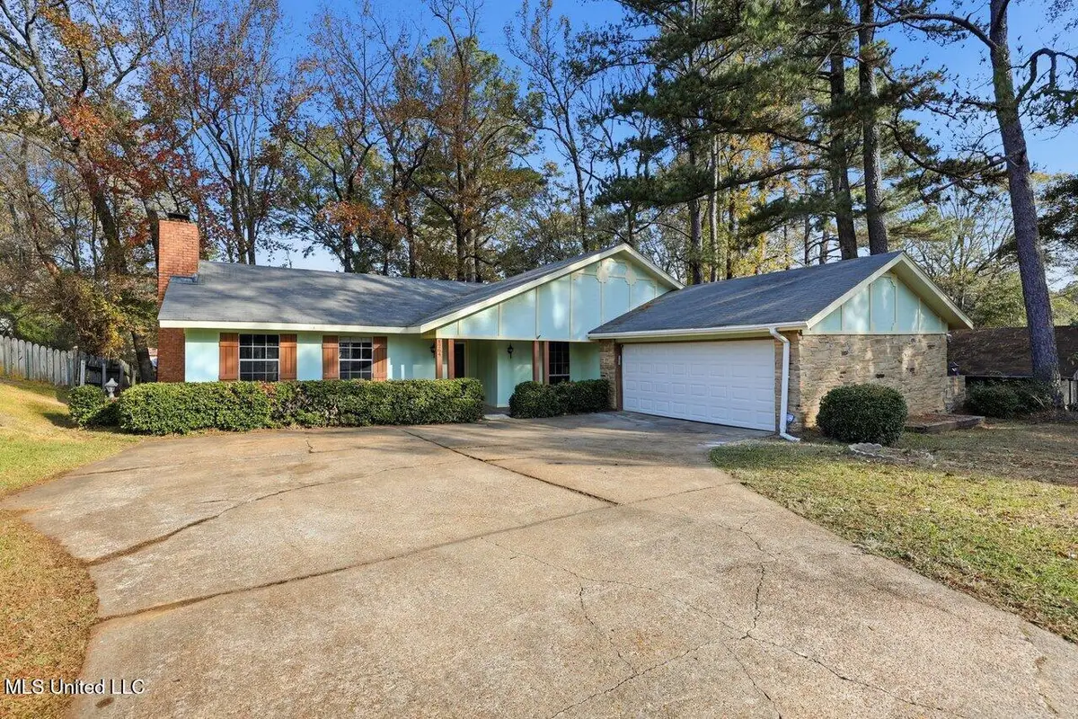 1264 Woodfield Drive, Jackson, MS 39211 - Image #1