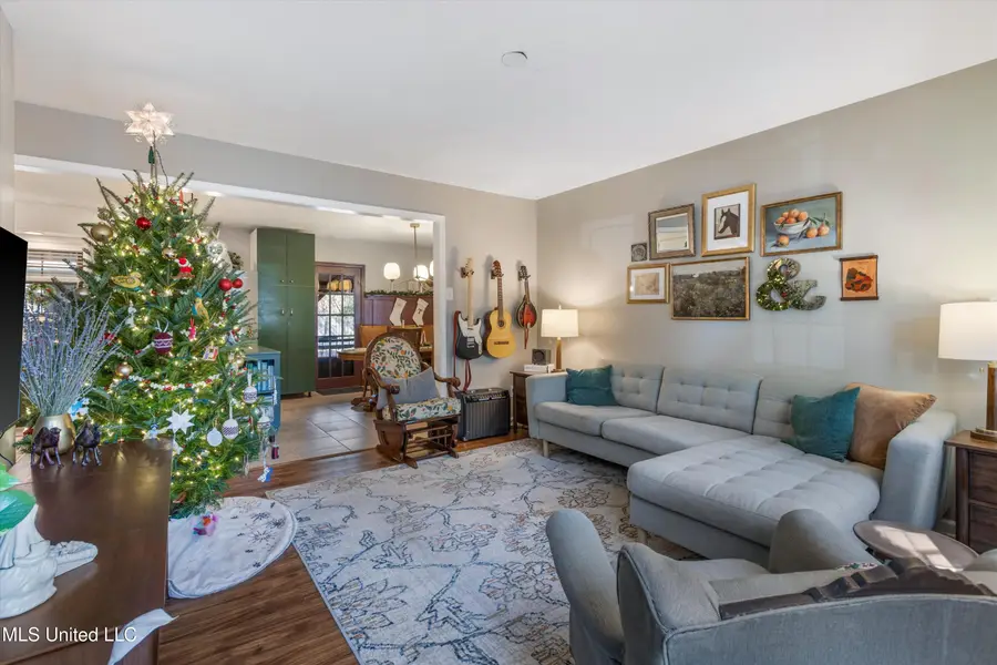 7697 Coral Hills Cove, Southaven, MS 38671 - Image #2