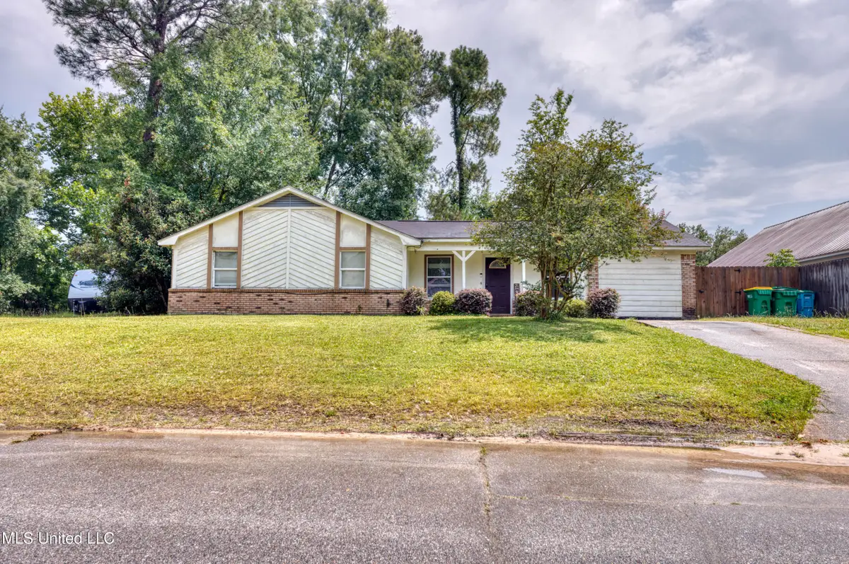 12513 W Canterbury Drive, Ocean Springs, MS 39564 - Image #1