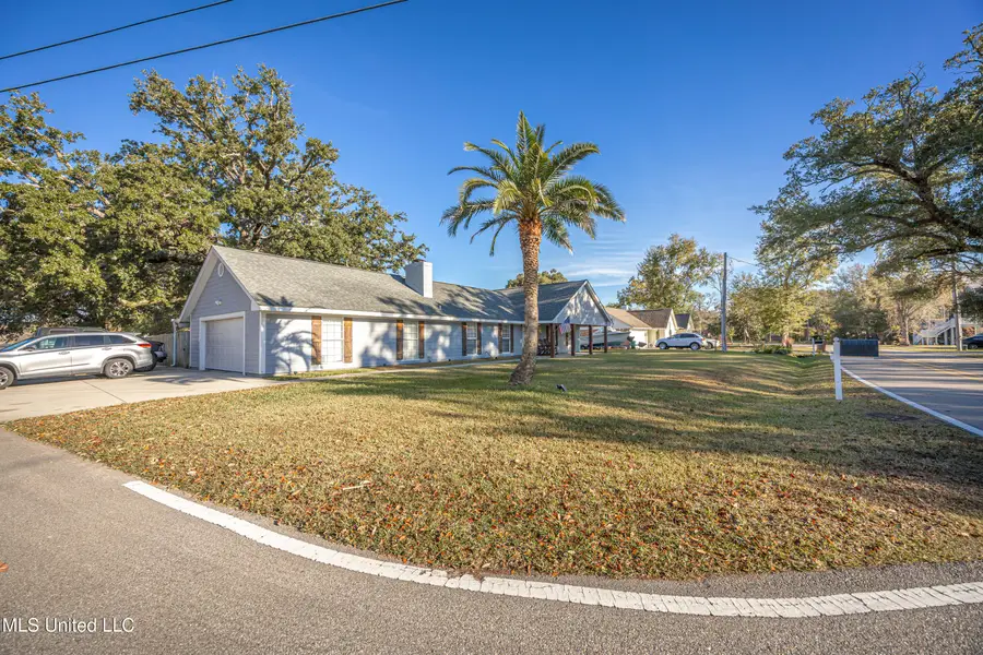 10415 Pin Oak Drive, Biloxi, MS 39532 - Image #2