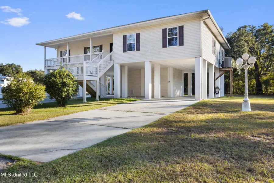 10053 Kingston Road, Bay Saint Louis, MS 39520 - Image #2