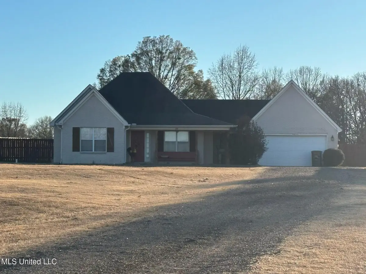 109 Waverly Circle, Senatobia, MS 38668 - Image #1