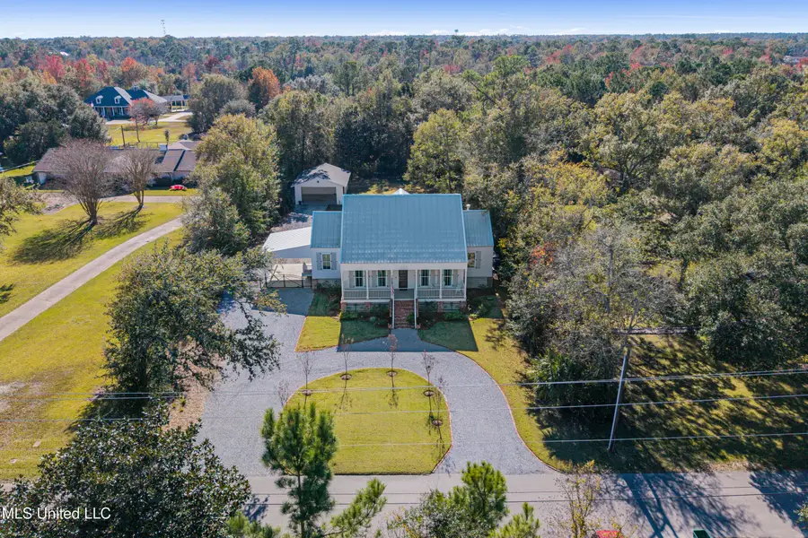 122 Felicity Street, Bay Saint Louis, MS 39520 - Image #2