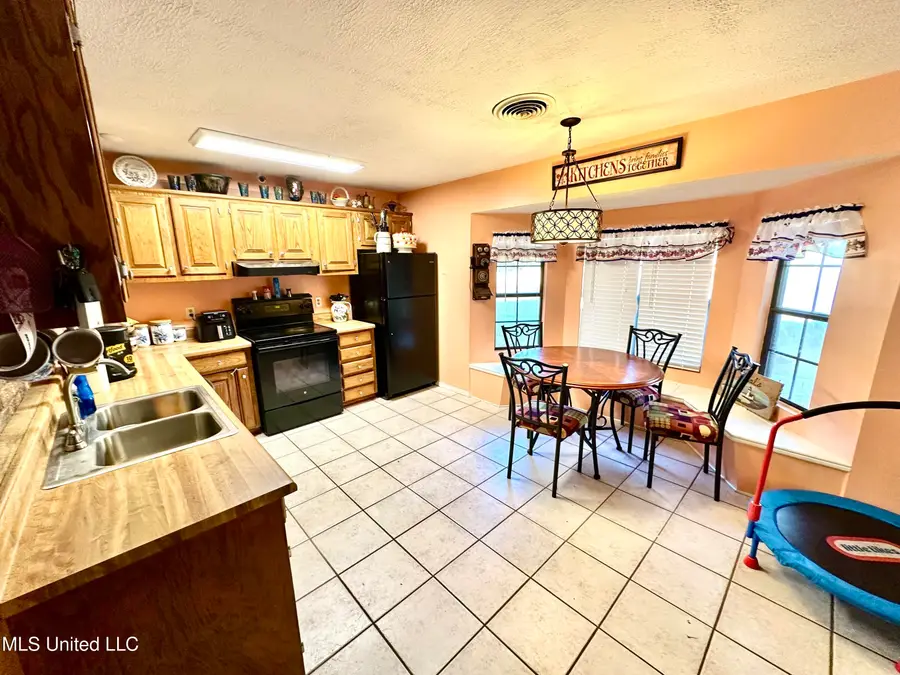 2175 SE Warren Road, Brookhaven, MS 39601 - Image #2