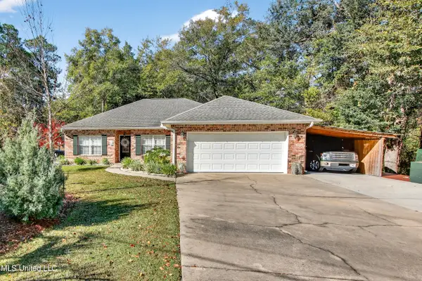 94145 Bayou Drive, Diamondhead, MS 39525