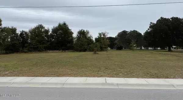 178 Pine Street, Biloxi, MS 39530