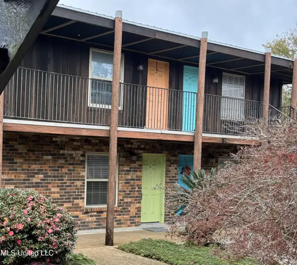 1550 E Second Street, Pass Christian, MS 39571