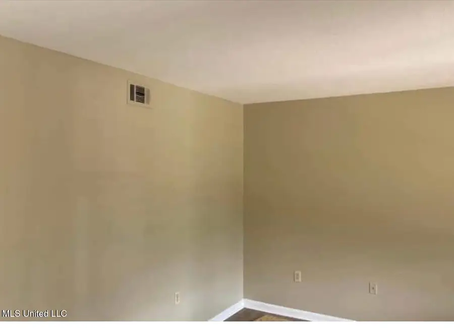 1027 Woodville Drive, Jackson, MS 39212 - Image #2