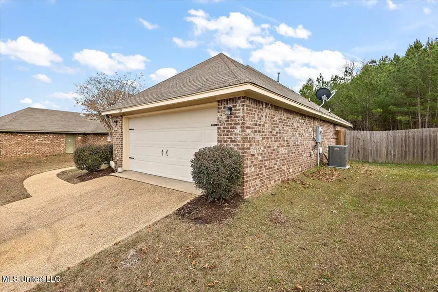 244 Ashton Way, Brandon, MS 39047 - Image #2