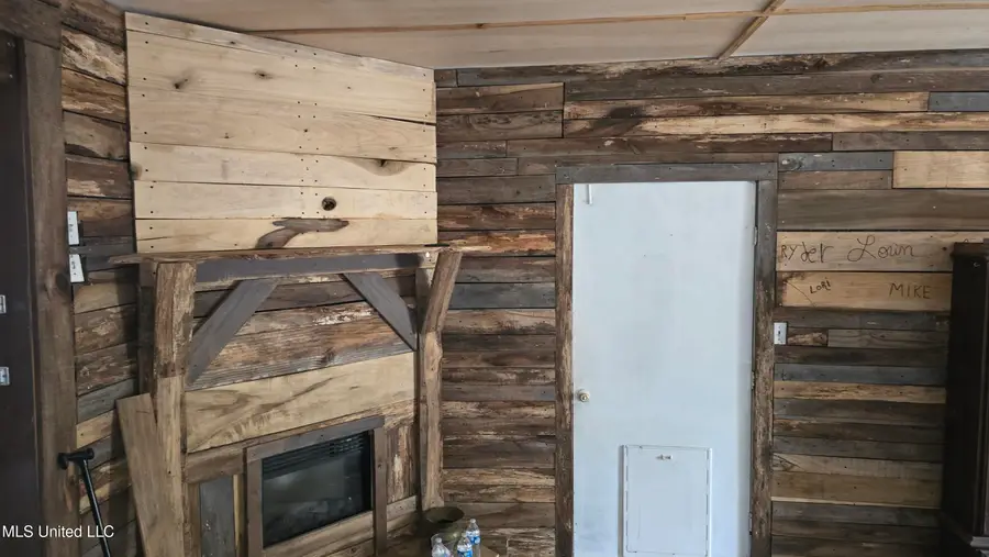 6427 Highway 33, Roxie, MS 39661 - Image #3