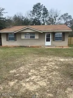 56 Holly Circle, Gulfport, MS 39501