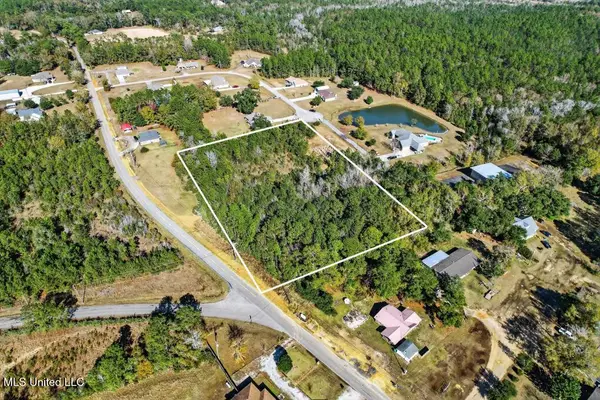 6 Fenton Place, Kiln, MS 39556