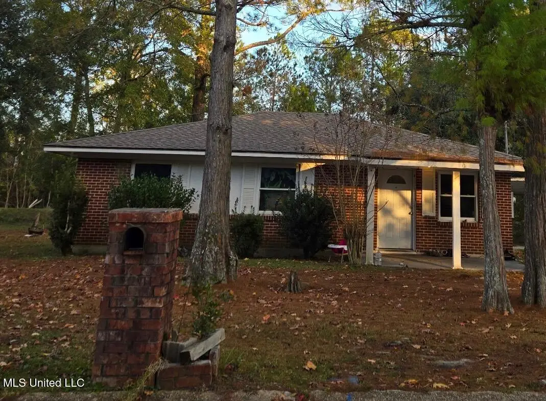 28 Dogwood Court, Gulfport, MS 39501 - Image #1