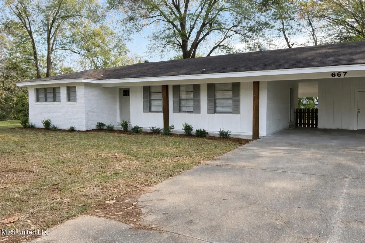 667 Reddoch Drive, Jackson, MS 39211 - Image #1