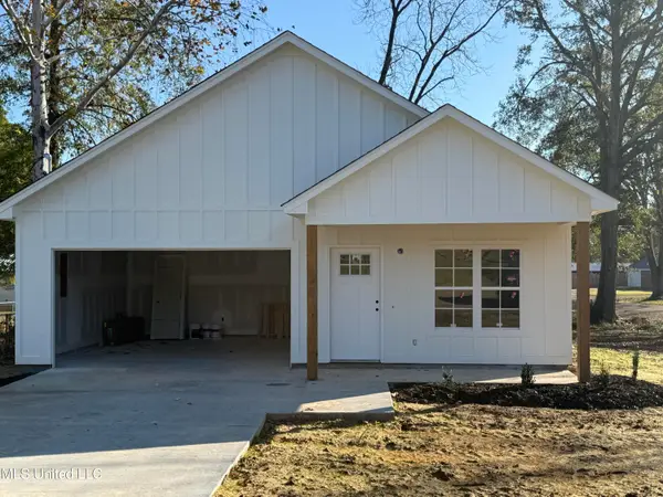 225 SE 7th Avenue, Magee, MS 39111