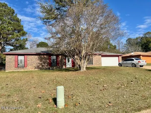 1946 Oakwood Place, Jackson, MS 39213