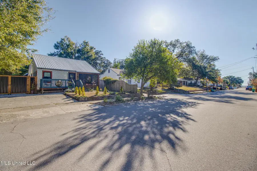 182 Miramar Avenue, Biloxi, MS 39530 - Image #3