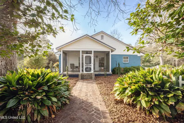 206 N Fifth Street, Wiggins, MS 39577