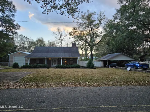 1738 Walton Avenue, Wiggins, MS 39577