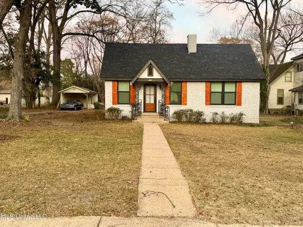 202 Panola Avenue, Batesville, MS 38606