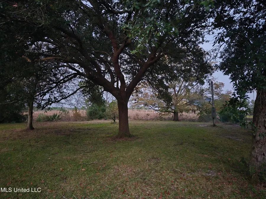 N Shore Drive, Bay Saint Louis, MS 39520 - Image #2