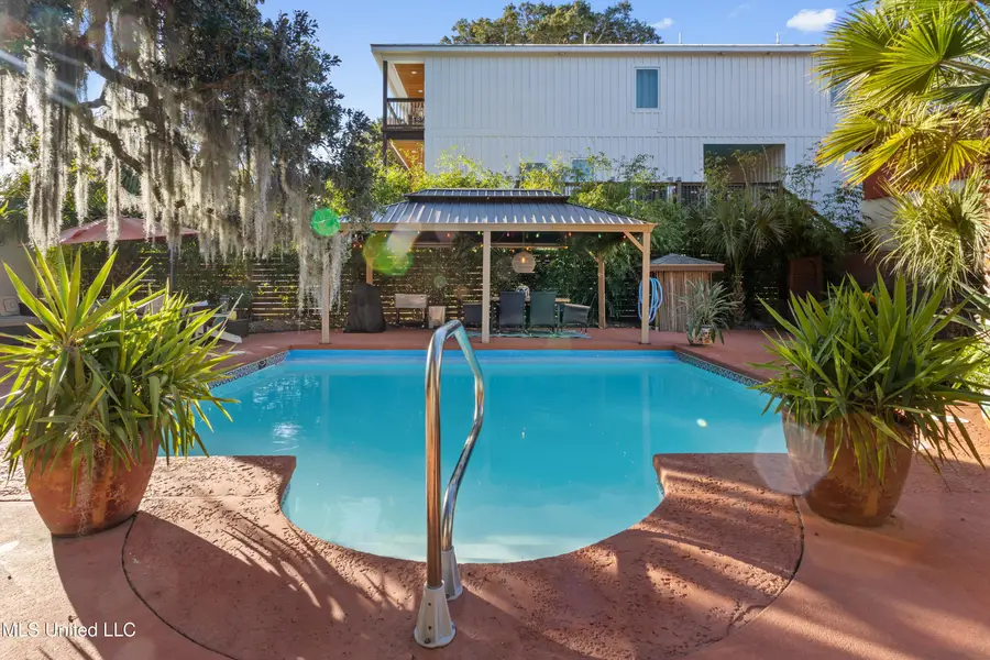 128 Lee Street, Biloxi, MS 39530 - Image #2