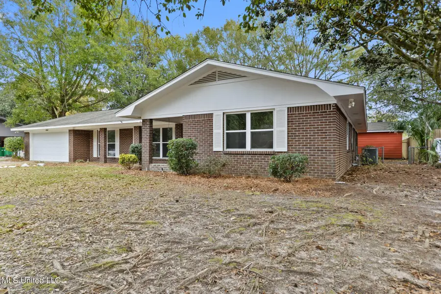 6104 Gruich Circle, Ocean Springs, MS 39564 - Image #2