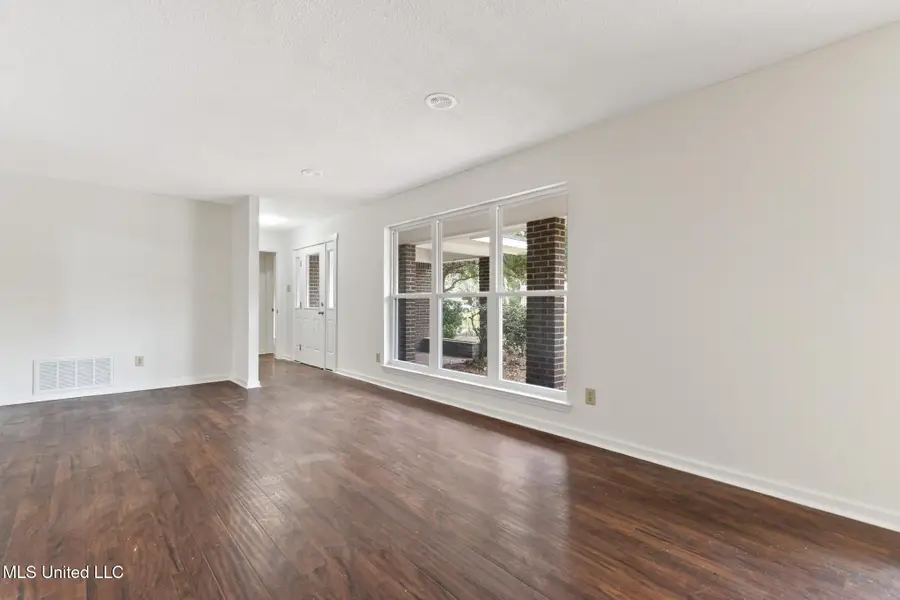 6104 Gruich Circle, Ocean Springs, MS 39564 - Image #3