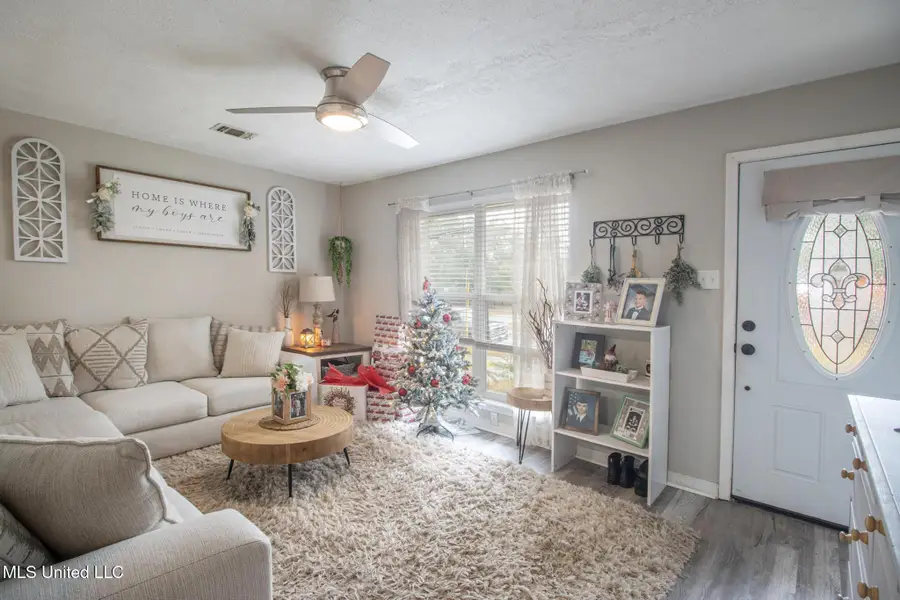 15616 Belmont Drive, Biloxi, MS 39532 - Image #3