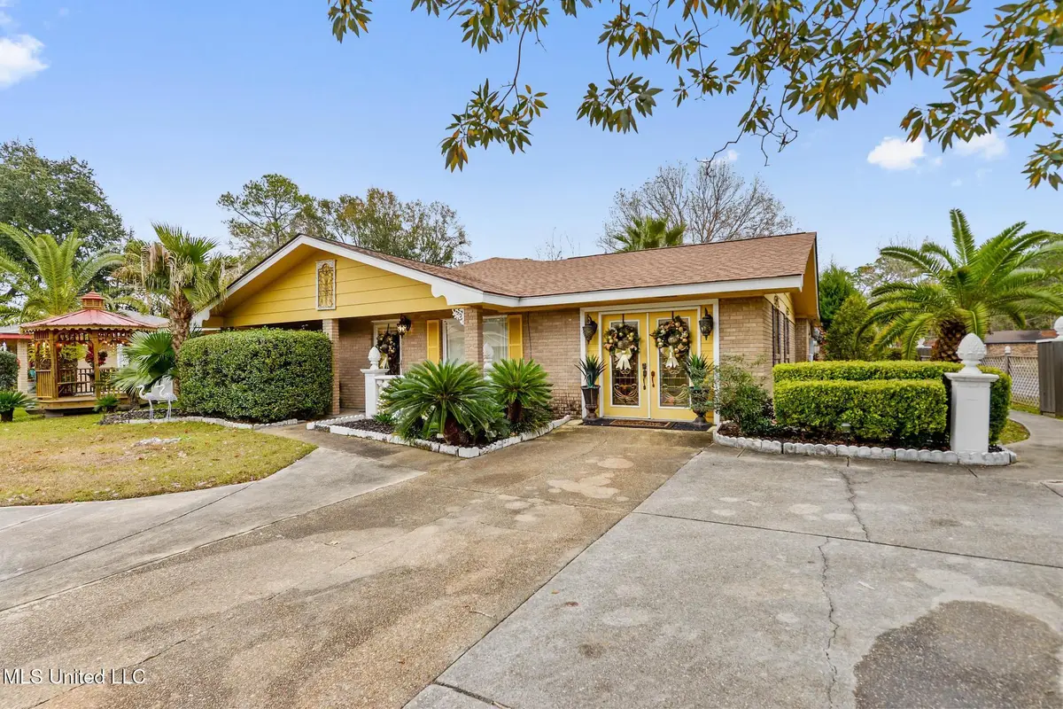 609 W David Drive, Gulfport, MS 39503 - Image #1